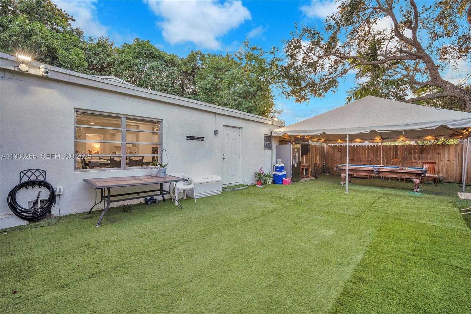 Small Image of 14140 NORTH EAST 10TH AVE, North Miami Number 17