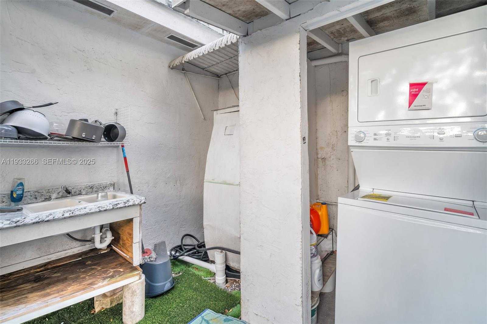 Small Image of 14140 NORTH EAST 10TH AVE, North Miami Number 20