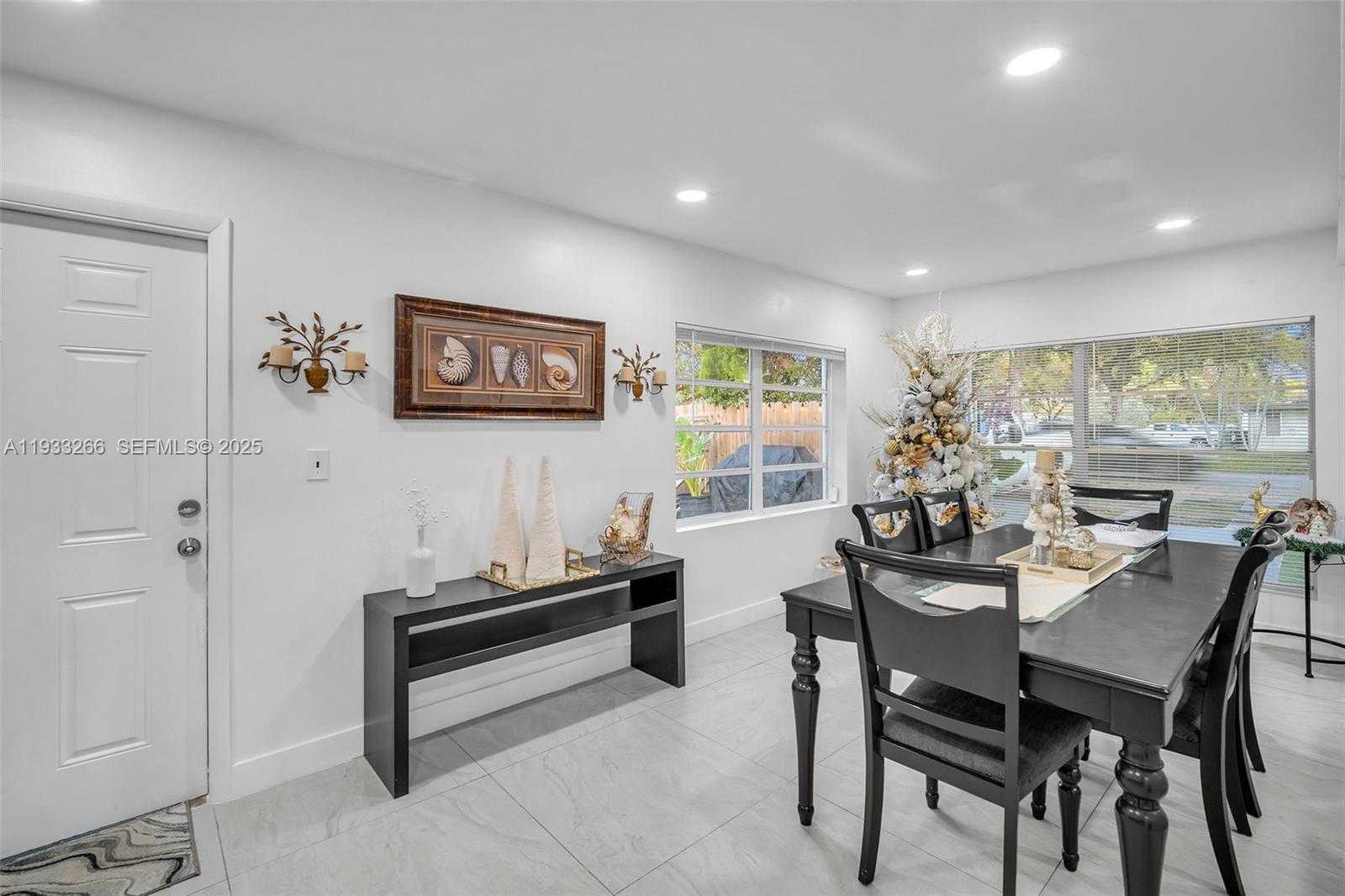 Small Image of 14140 NORTH EAST 10TH AVE, North Miami Number 9