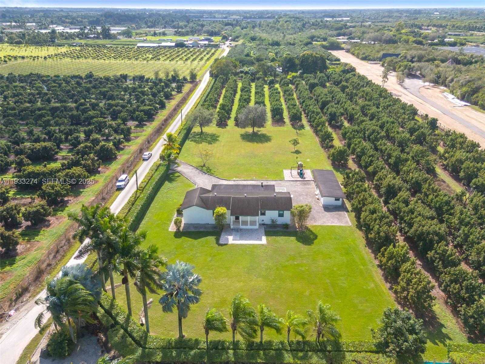 Small Image of 18900 SOUTH WEST 224TH ST, Miami Number 1