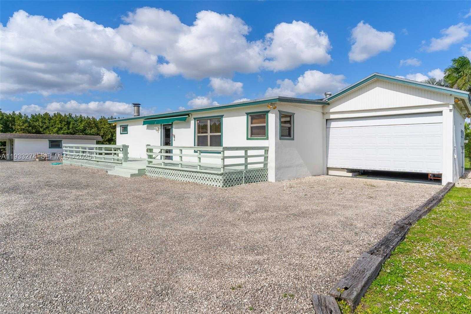 Small Image of 18900 SOUTH WEST 224TH ST, Miami Number 3