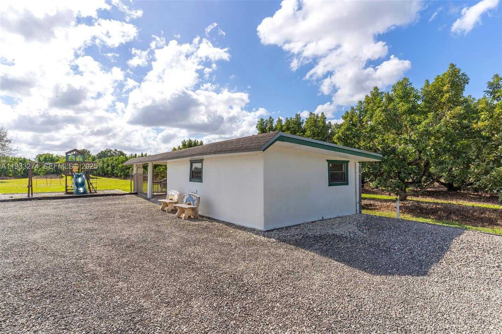 Small Image of 18900 SOUTH WEST 224TH ST, Miami Number 5