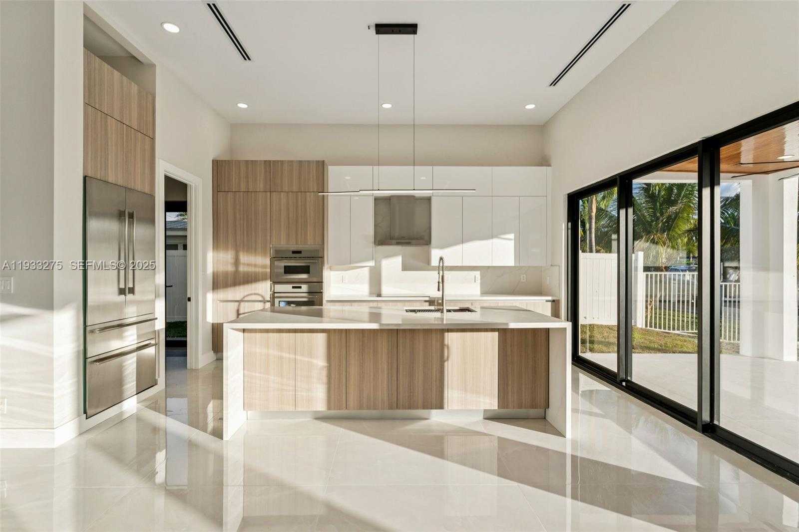 Small Image of 1304 SOUTH EAST 10TH TER, Deerfield Beach Number 7