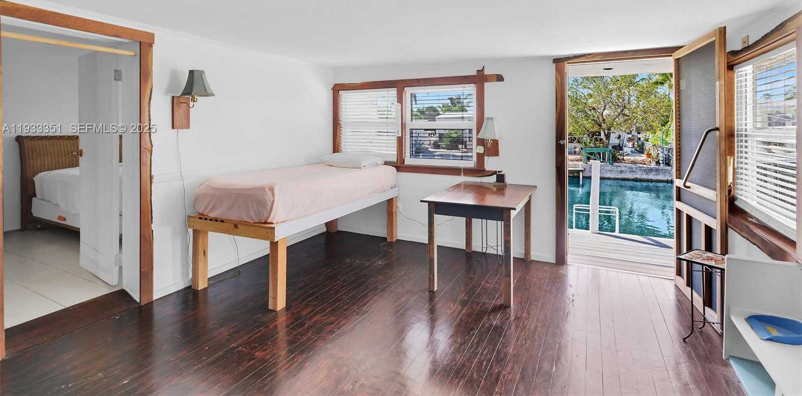 Small Image of 59761 OVERSEAS HWY, Marathon Number 12