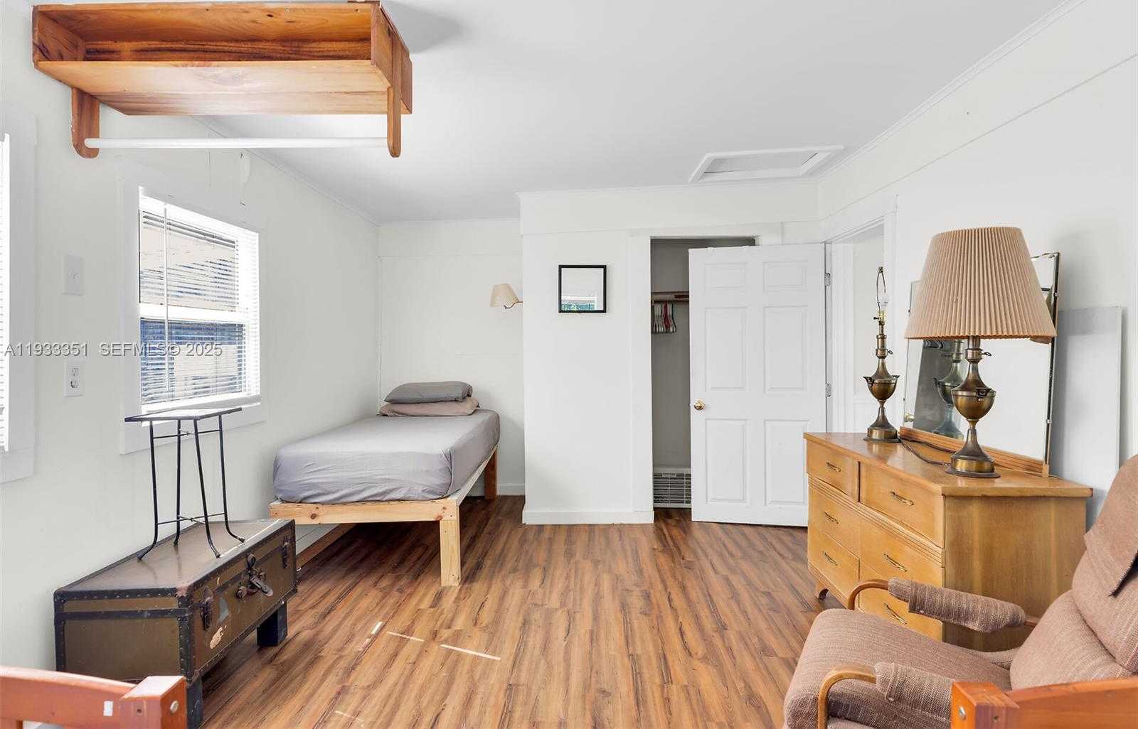 Small Image of 59761 OVERSEAS HWY, Marathon Number 21