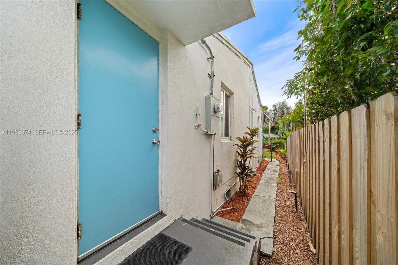 Small Image of 272 NORTH WEST 42ND ST, Miami Number 17