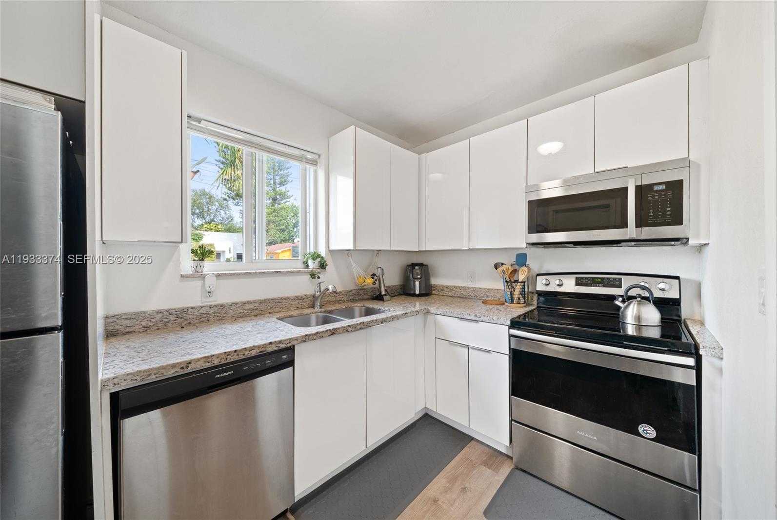 Small Image of 272 NORTH WEST 42ND ST, Miami Number 6