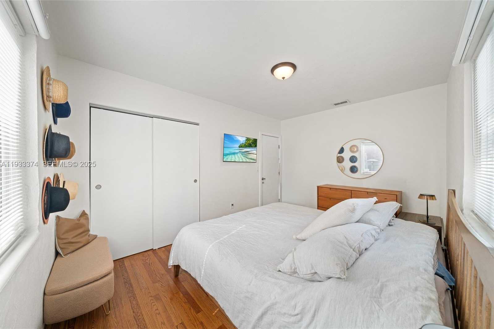 Small Image of 272 NORTH WEST 42ND ST, Miami Number 9