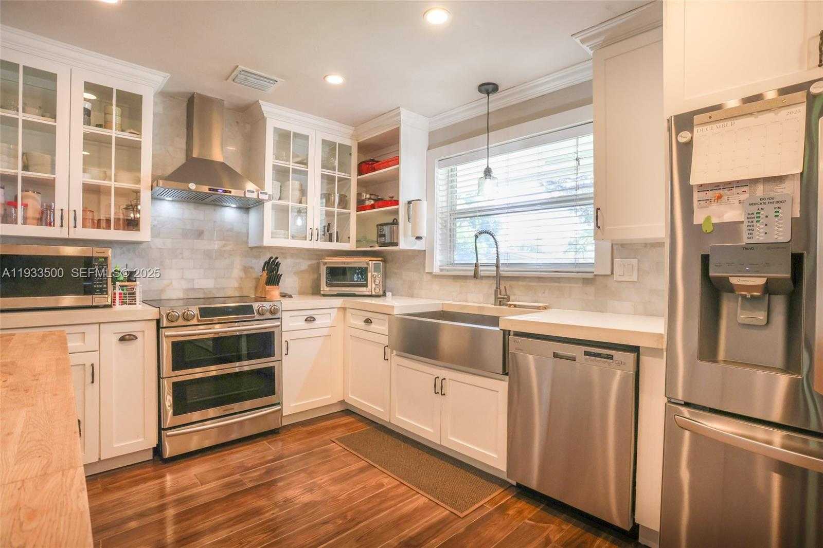 Small Image of 1707 NORTH EAST 52ND ST, Fort Lauderdale Number 4