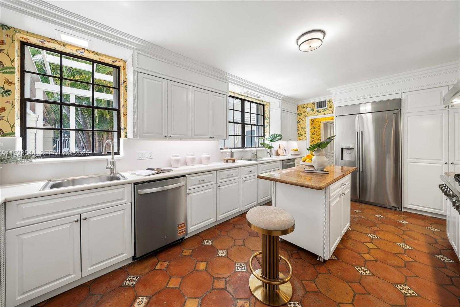 Small Image of 3500 FLAMINGO DR, Miami Beach Number 29