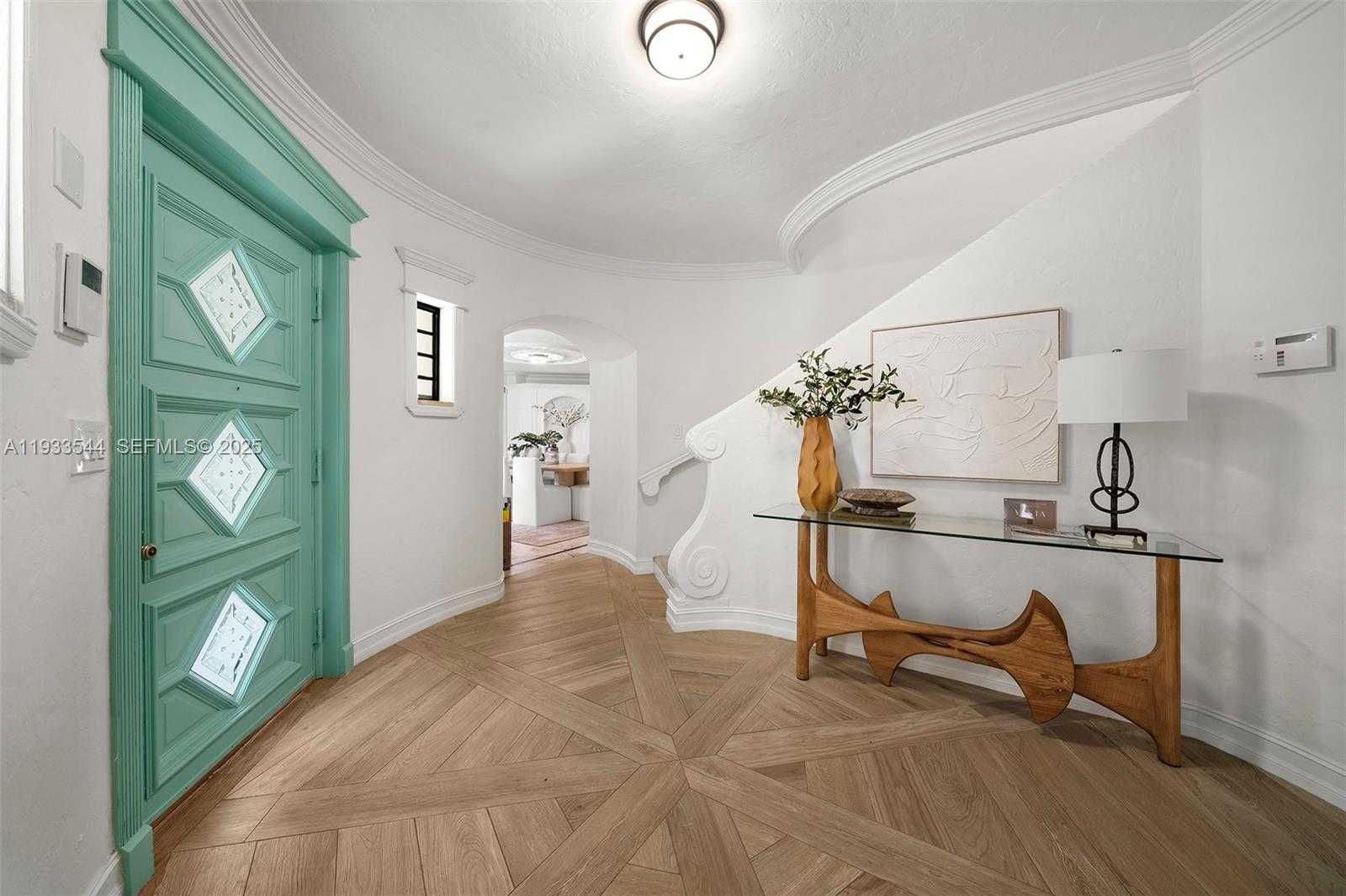 Small Image of 3500 FLAMINGO DR, Miami Beach Number 33