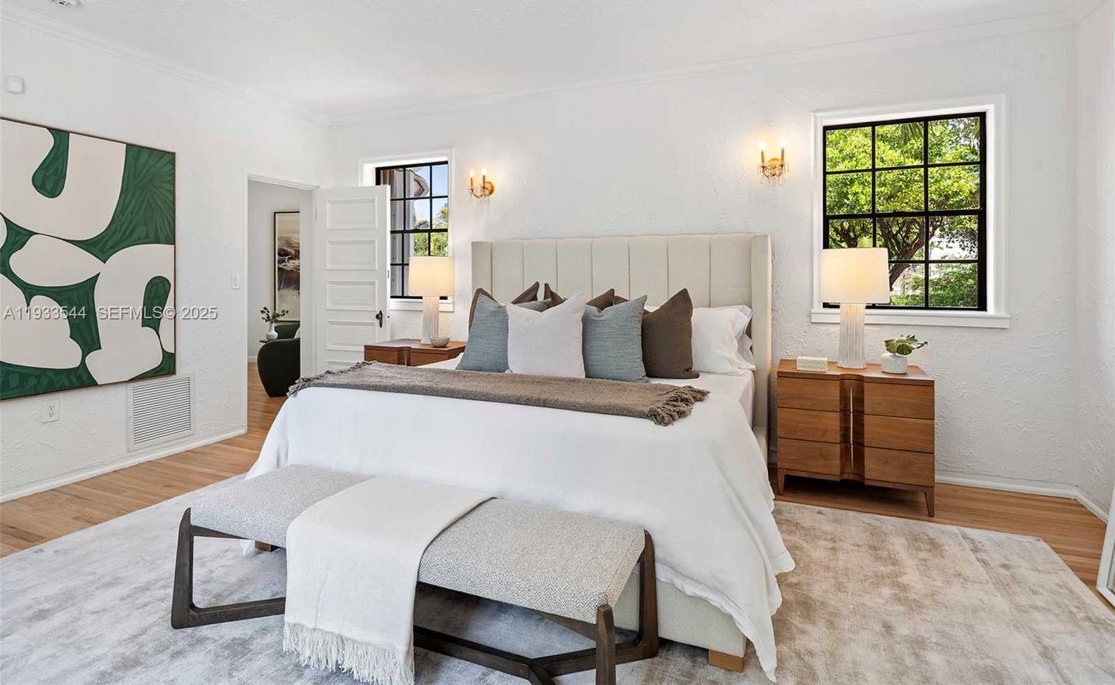 Small Image of 3500 FLAMINGO DR, Miami Beach Number 44