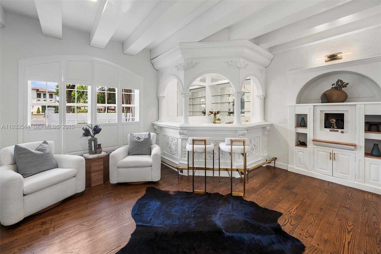 Small Image of 3500 FLAMINGO DR, Miami Beach Number 6