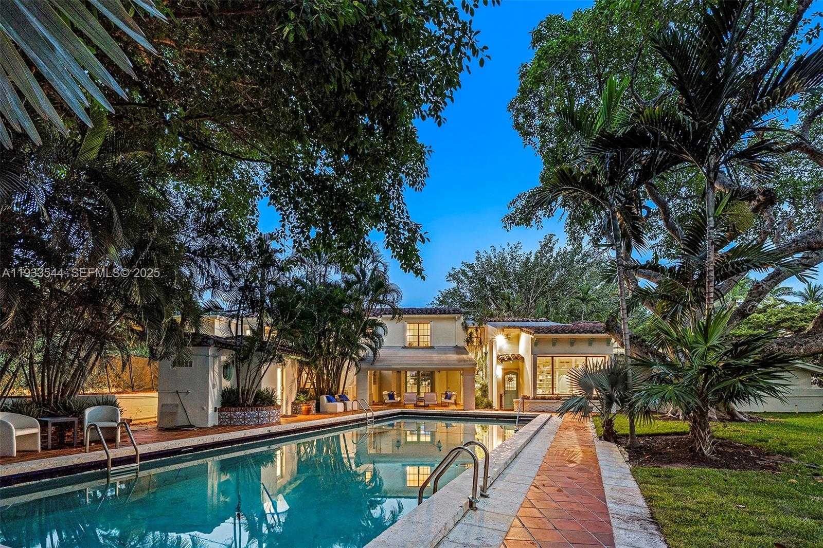 Small Image of 3500 FLAMINGO DR, Miami Beach Number 74