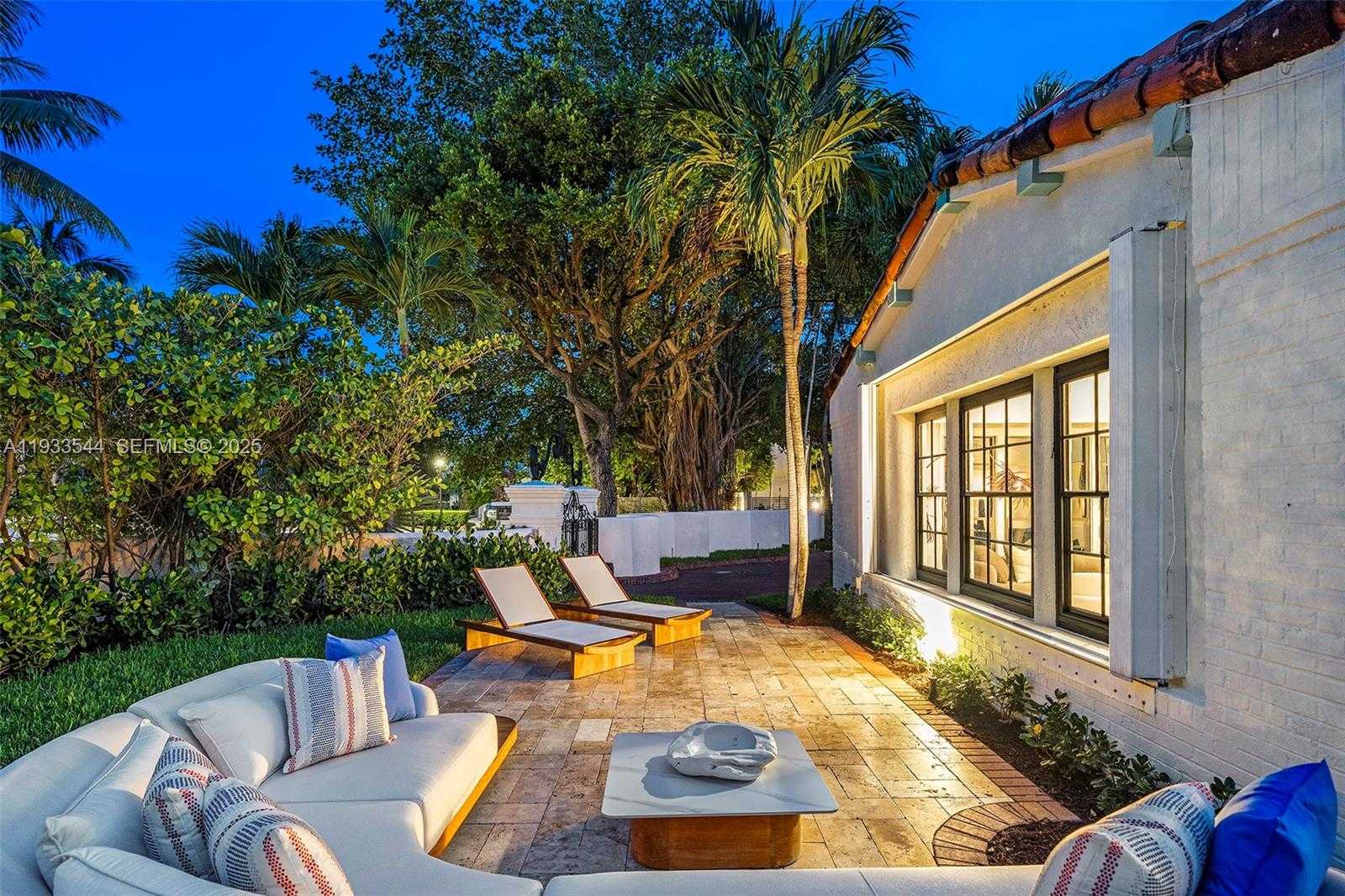 Small Image of 3500 FLAMINGO DR, Miami Beach Number 82