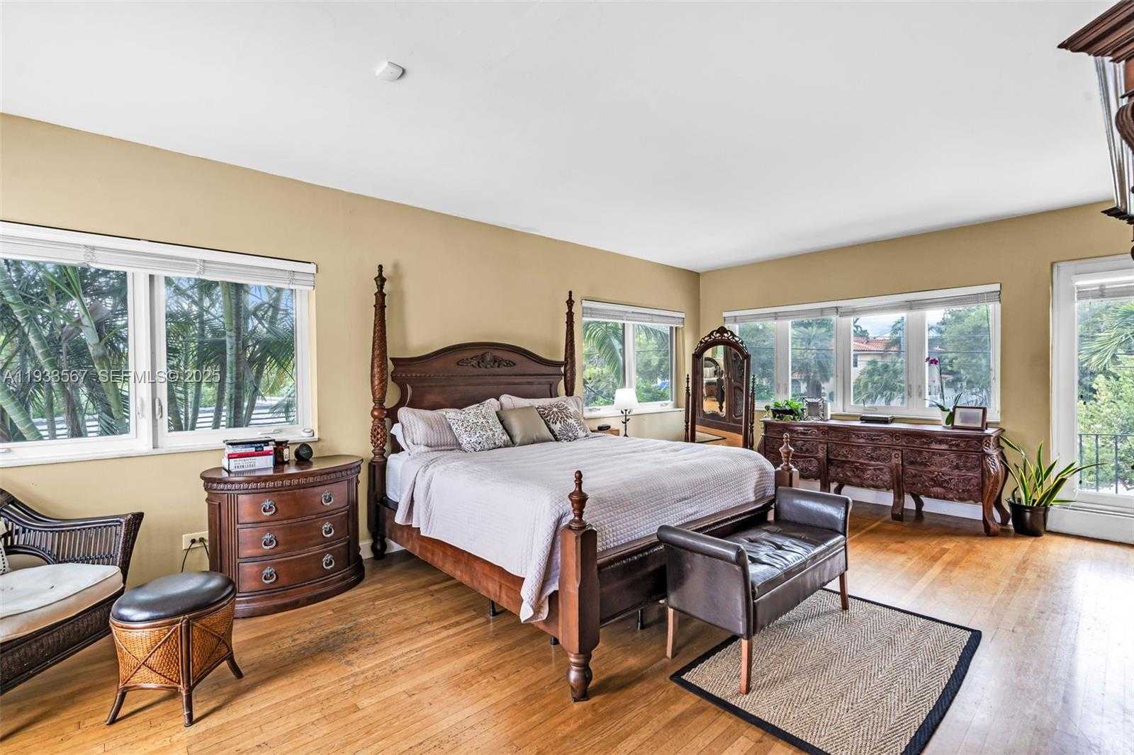 Small Image of 5965 ALTON RD, Miami Beach Number 21