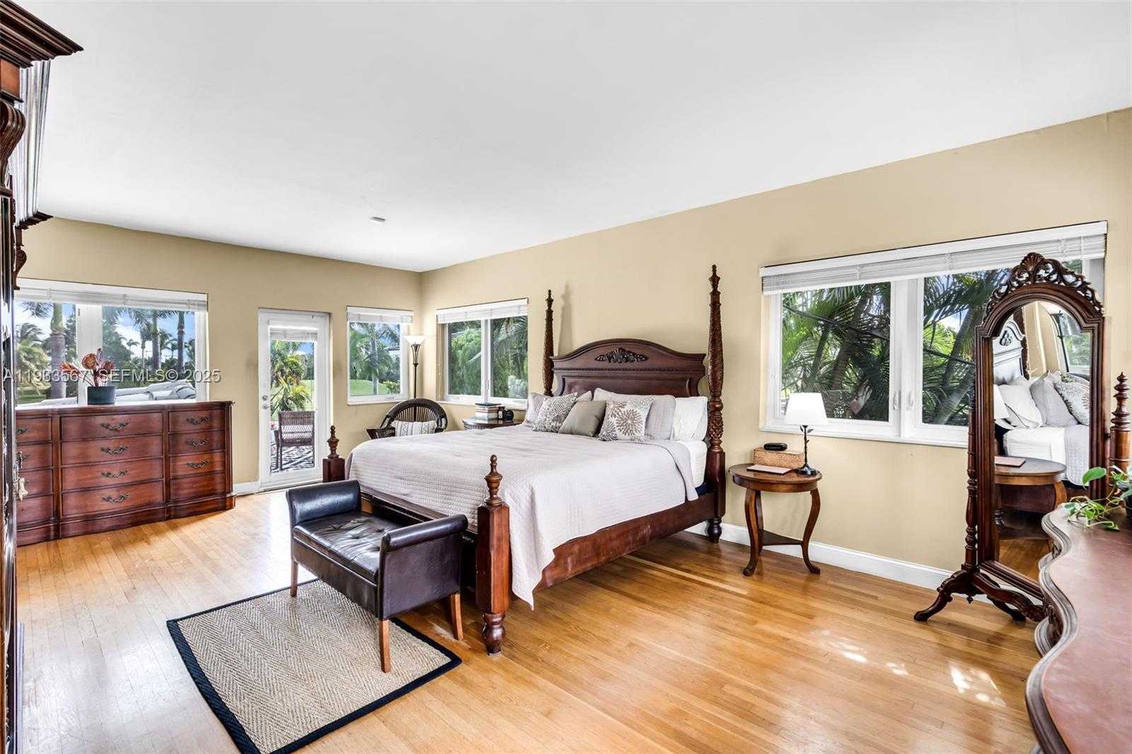 Small Image of 5965 ALTON RD, Miami Beach Number 22