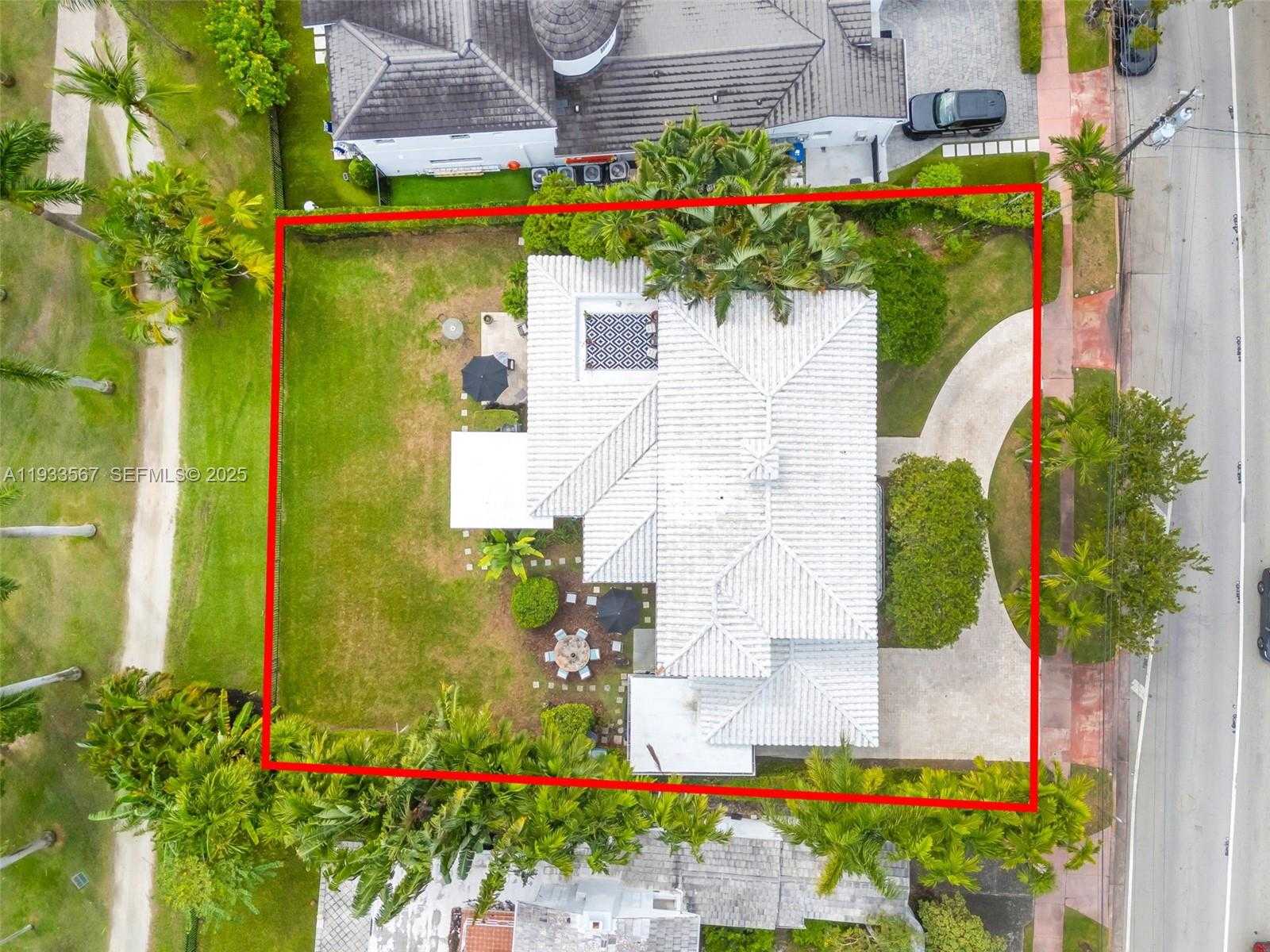 Small Image of 5965 ALTON RD, Miami Beach Number 8