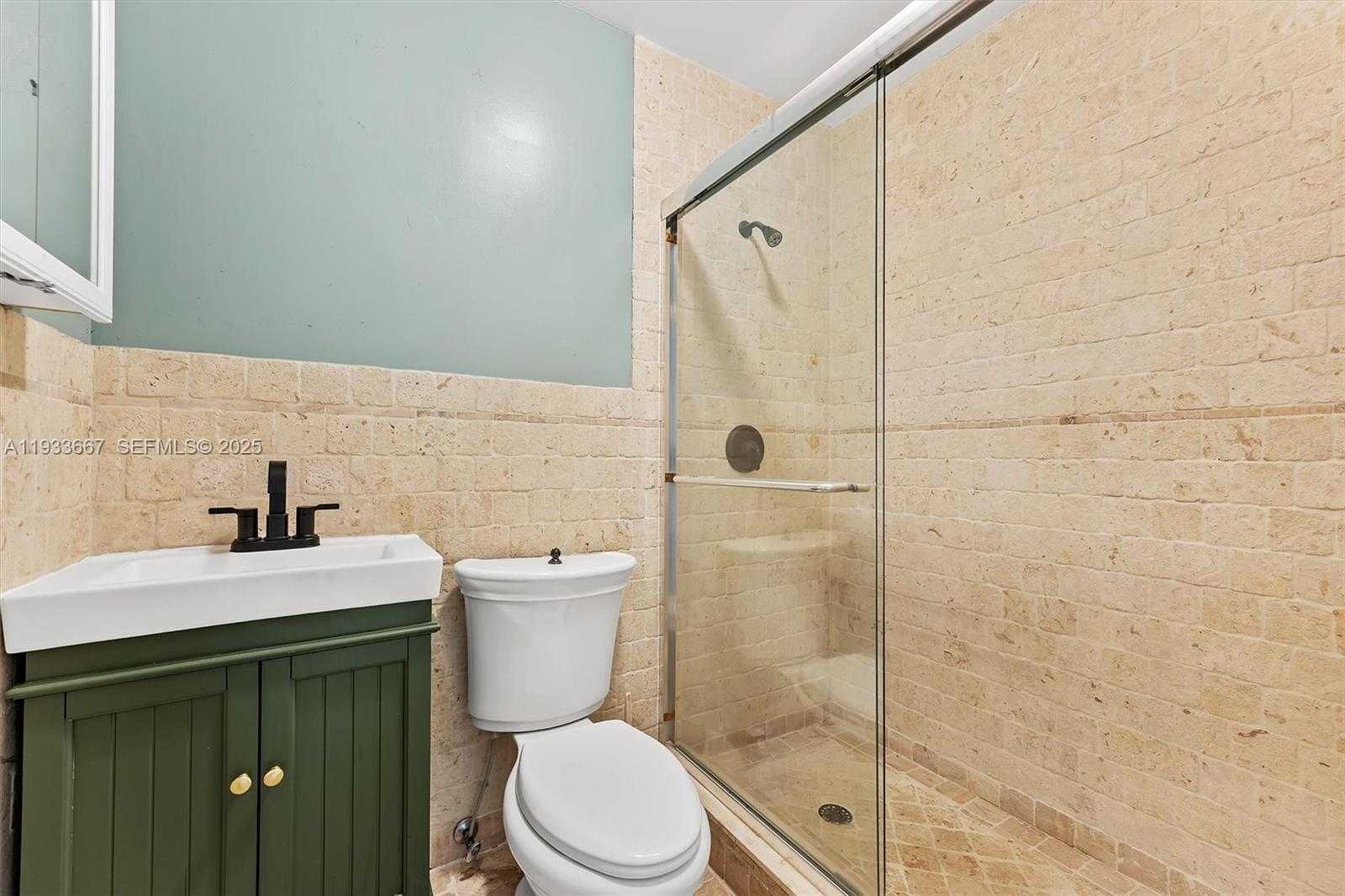 Small Image of 11770 GRIFFING BLVD, Biscayne Park Number 29