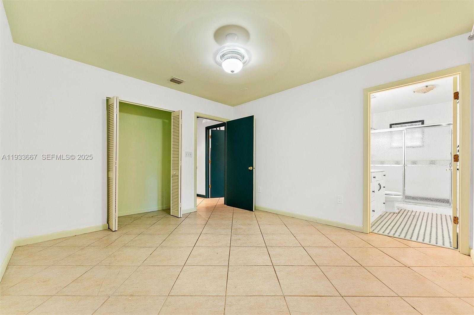 Small Image of 11770 GRIFFING BLVD, Biscayne Park Number 40