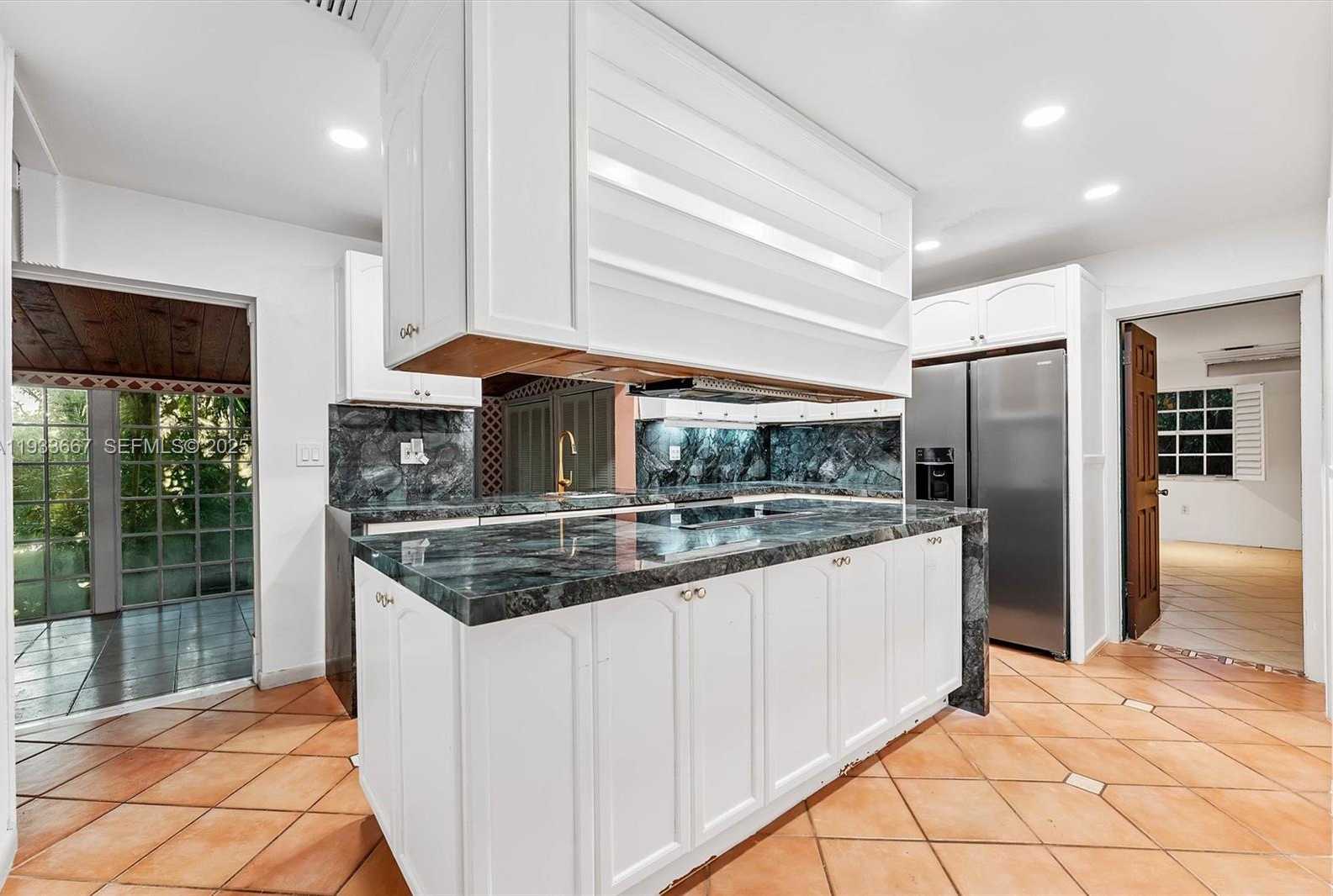 Small Image of 11770 GRIFFING BLVD, Biscayne Park Number 7