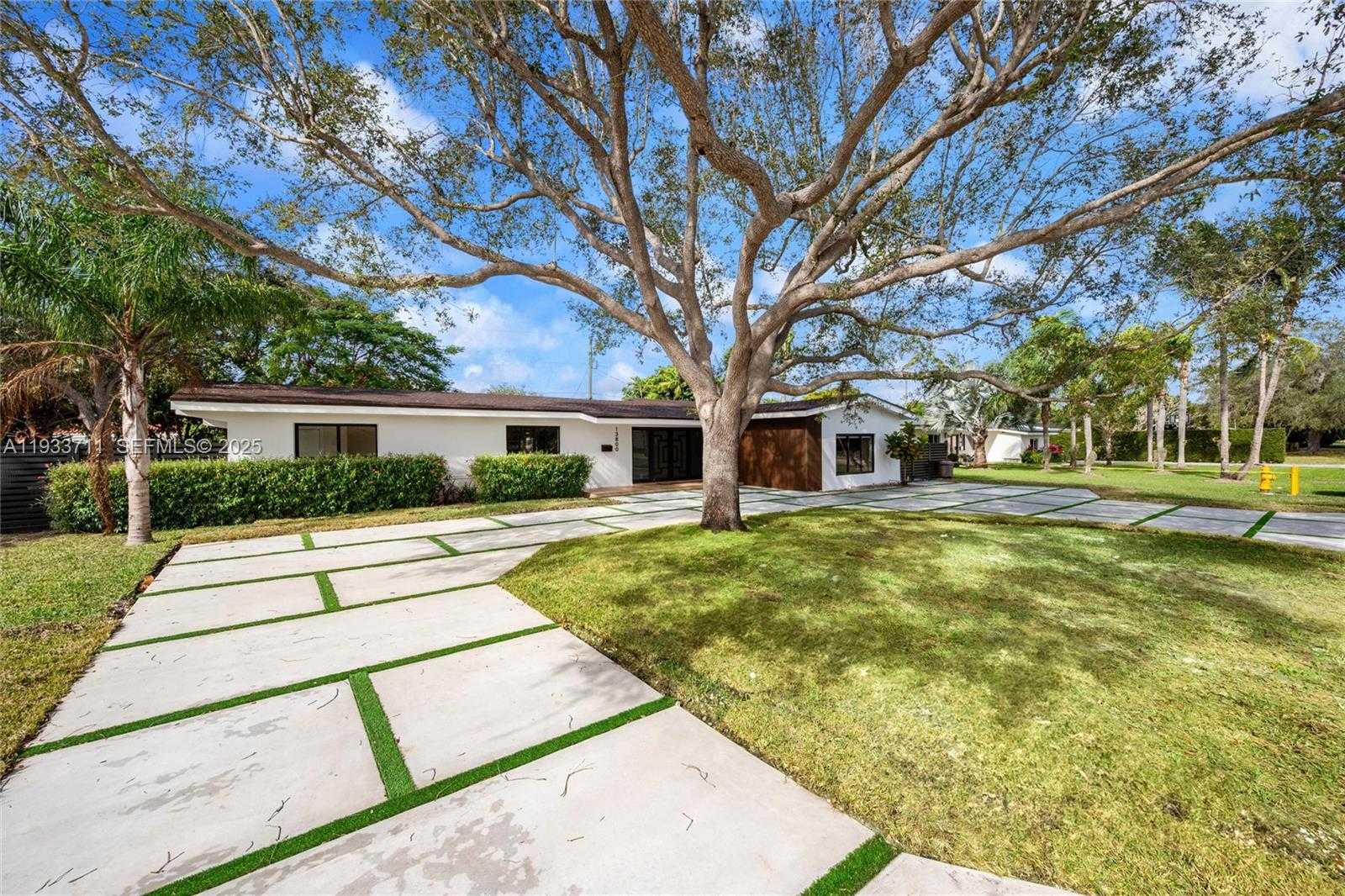 Small Image of 13800 SOUTH WEST 79TH CT, Palmetto Bay Number 30