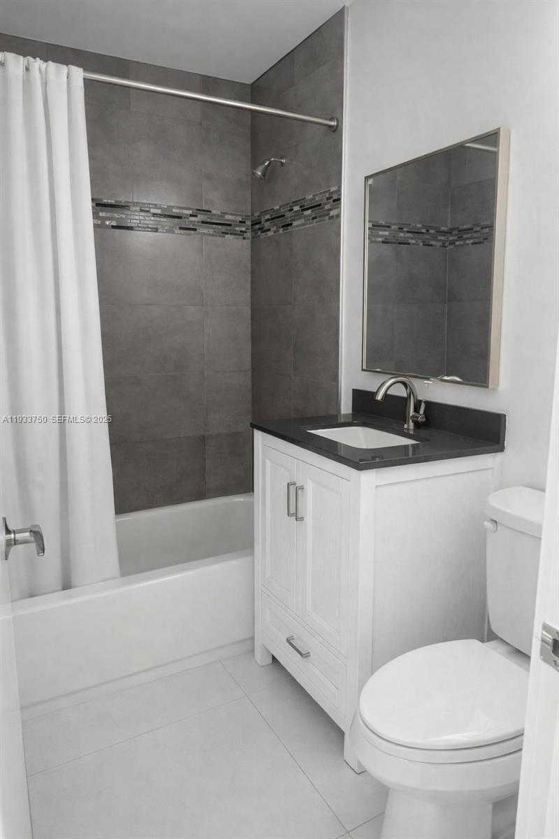 Small Image of 5250 SOUTH WEST 115TH AVE, Miami Number 12