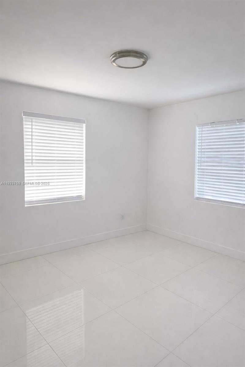 Small Image of 5250 SOUTH WEST 115TH AVE, Miami Number 14