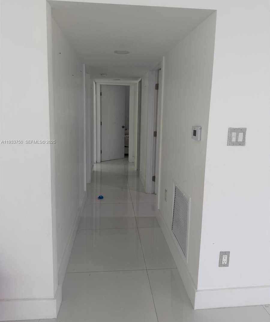 Small Image of 5250 SOUTH WEST 115TH AVE, Miami Number 15