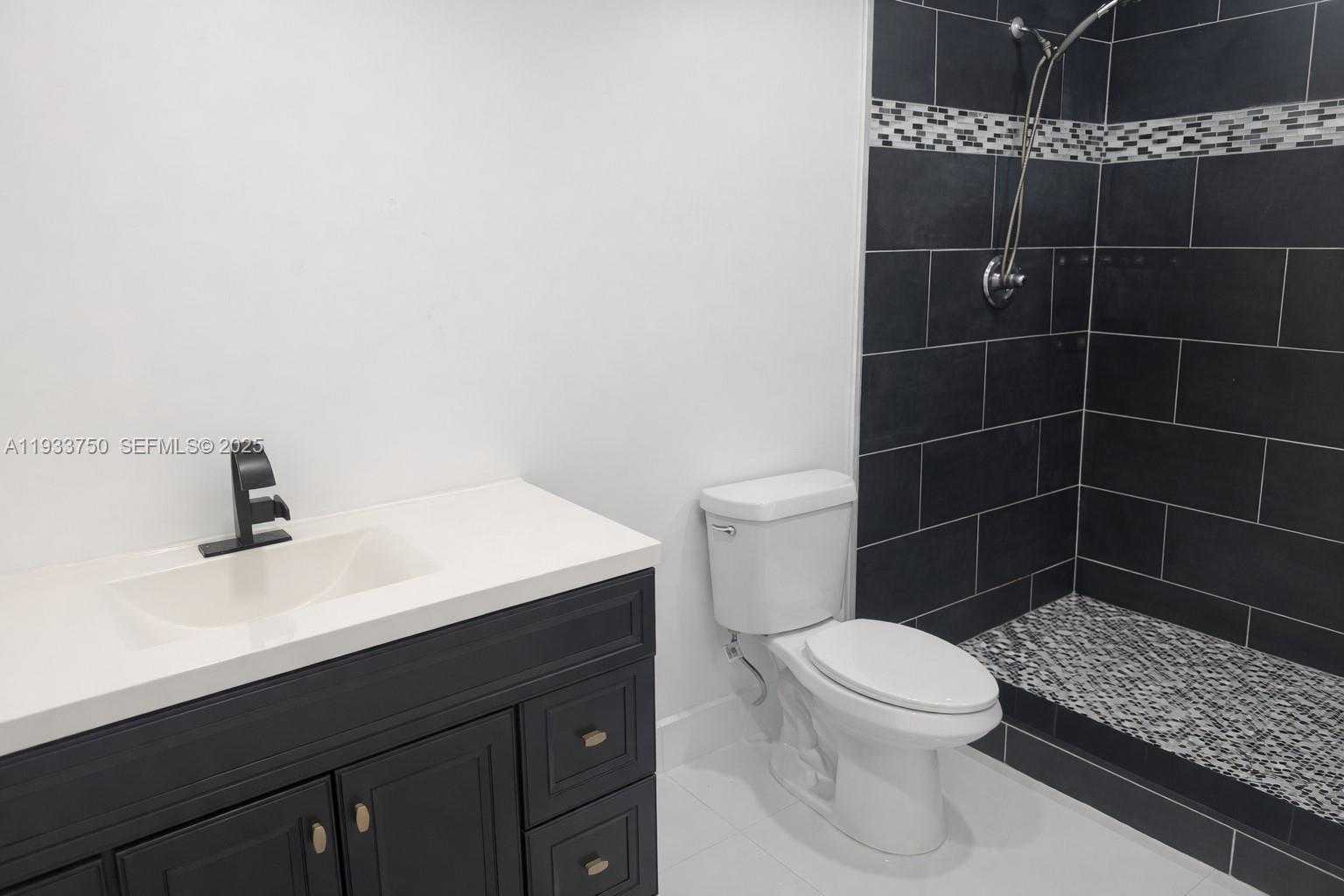 Small Image of 5250 SOUTH WEST 115TH AVE, Miami Number 6