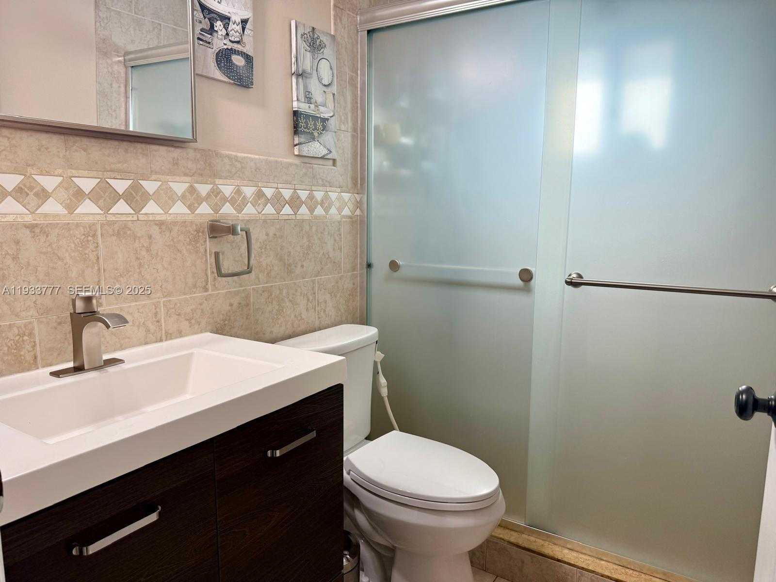Small Image of 7185 WEST 30TH LN, Hialeah Number 7