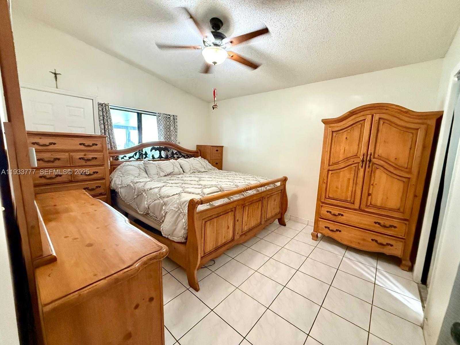Small Image of 7185 WEST 30TH LN, Hialeah Number 9
