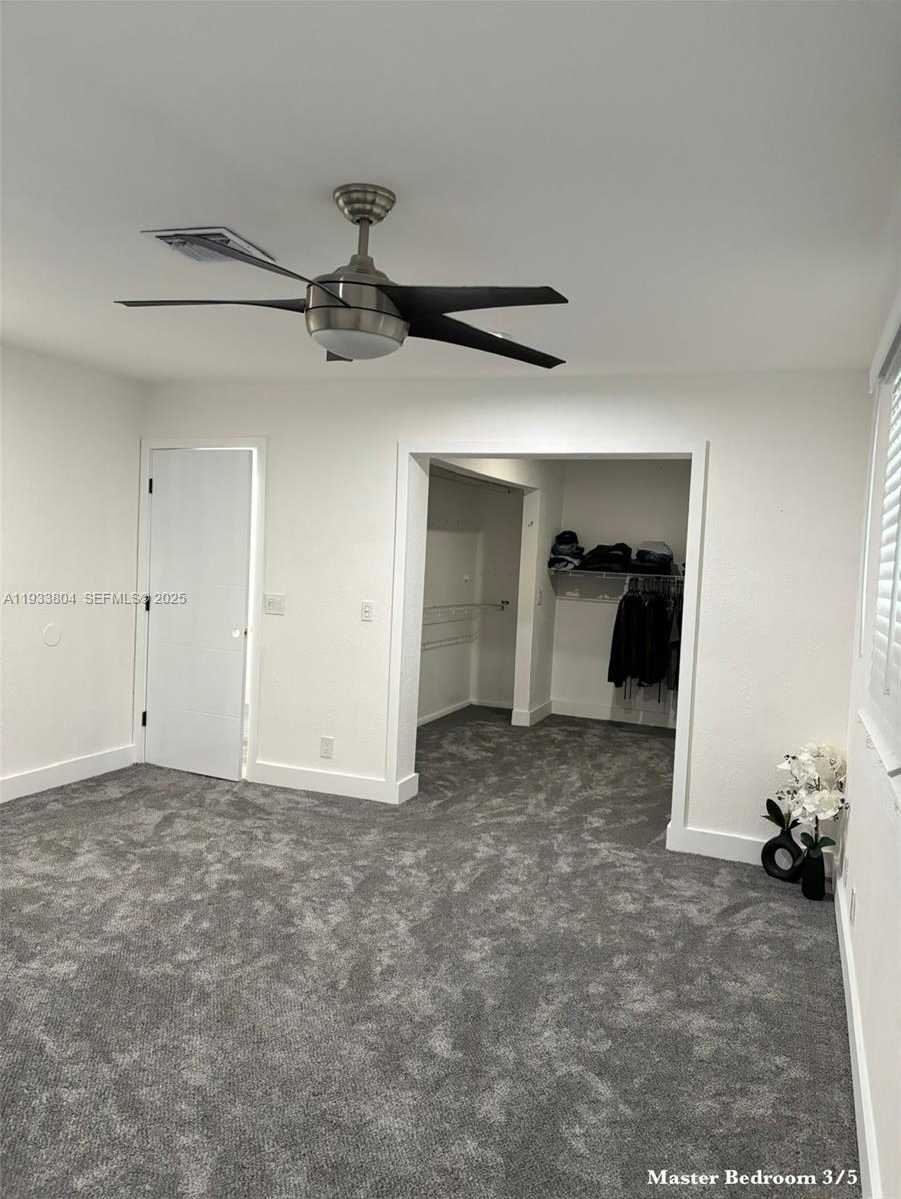 Small Image of 607 MAPLE DR, Margate Number 11