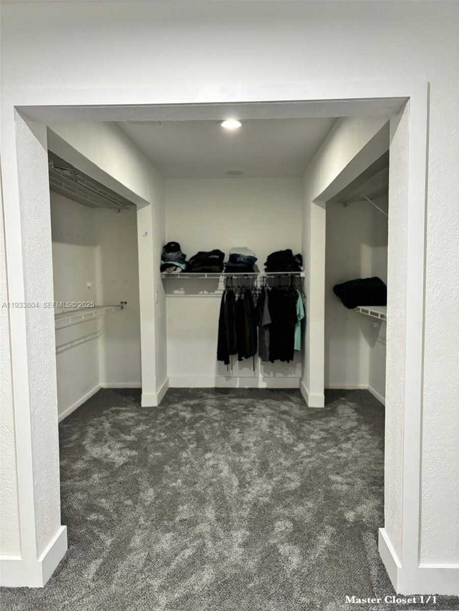 Small Image of 607 MAPLE DR, Margate Number 14