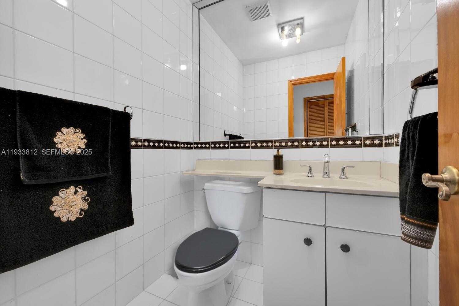 Small Image of 165 WEST 50TH ST, Hialeah Number 33