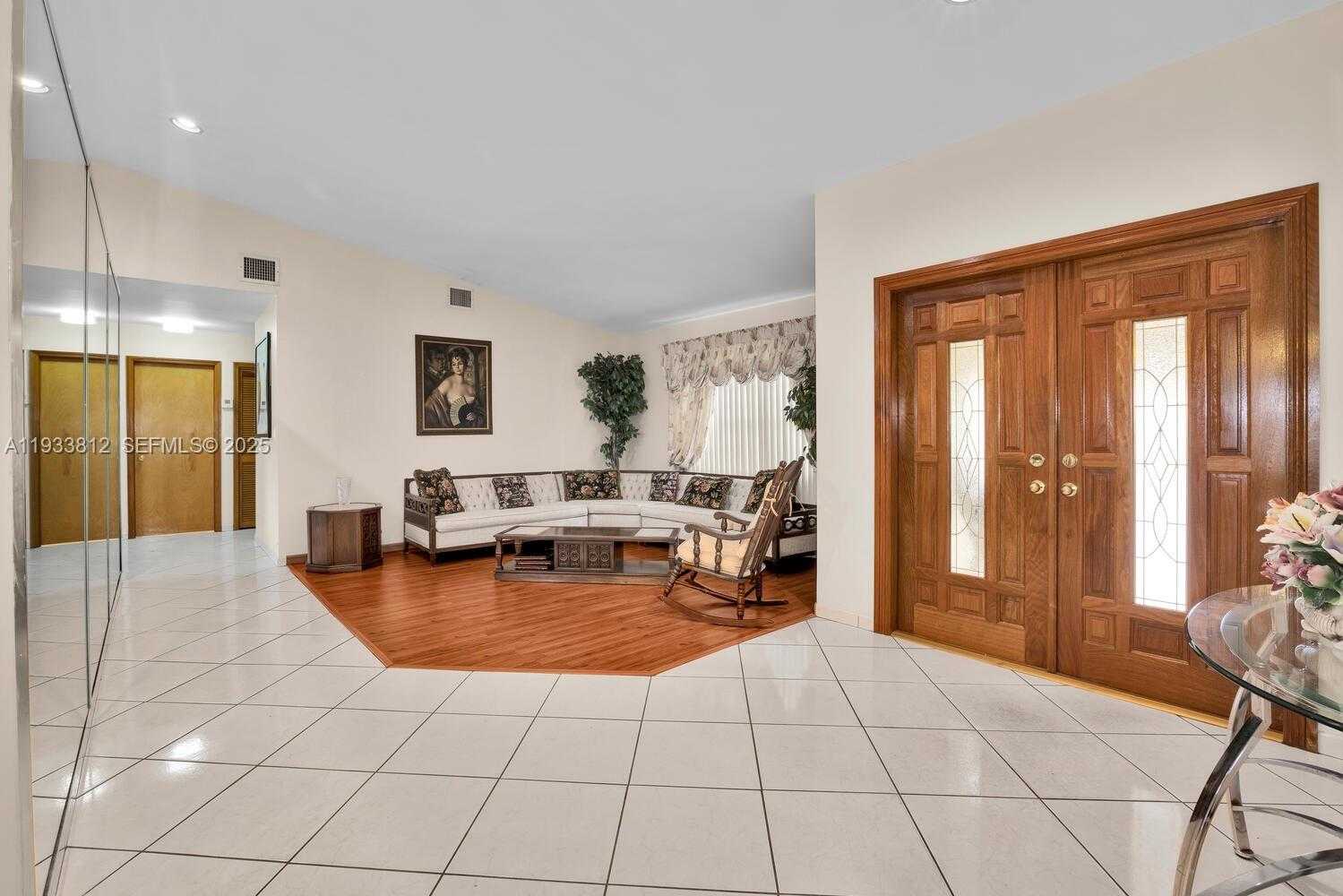 Small Image of 165 WEST 50TH ST, Hialeah Number 9