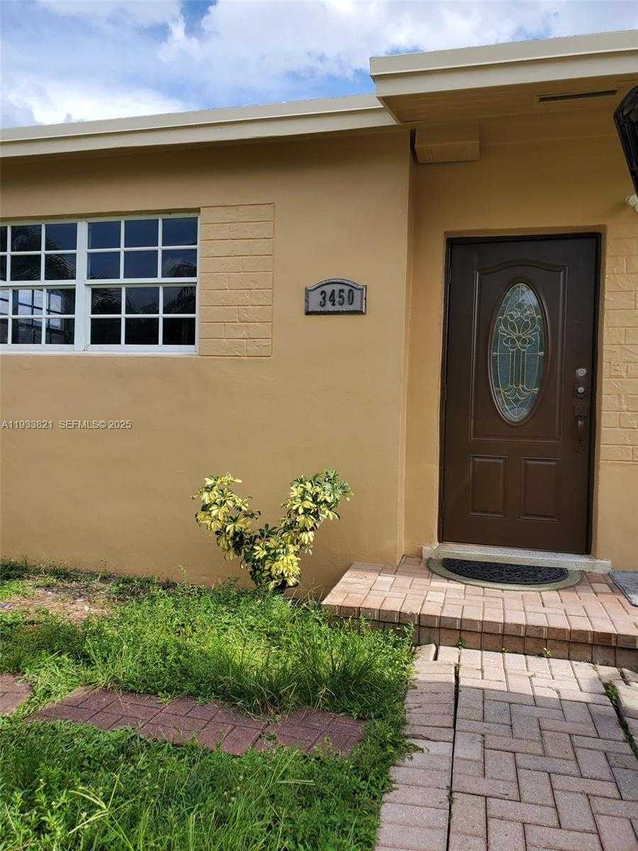 Small Image of 3450 NORTH WEST 176TH ST, Miami Gardens Number 2
