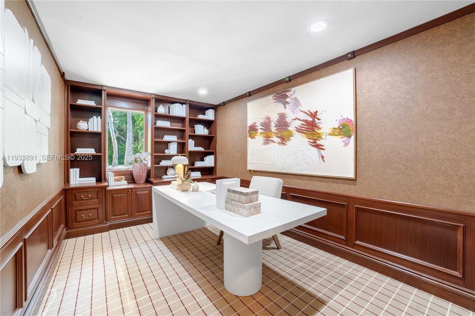 Small Image of 5077 NORTH BAY RD, Miami Beach Number 15