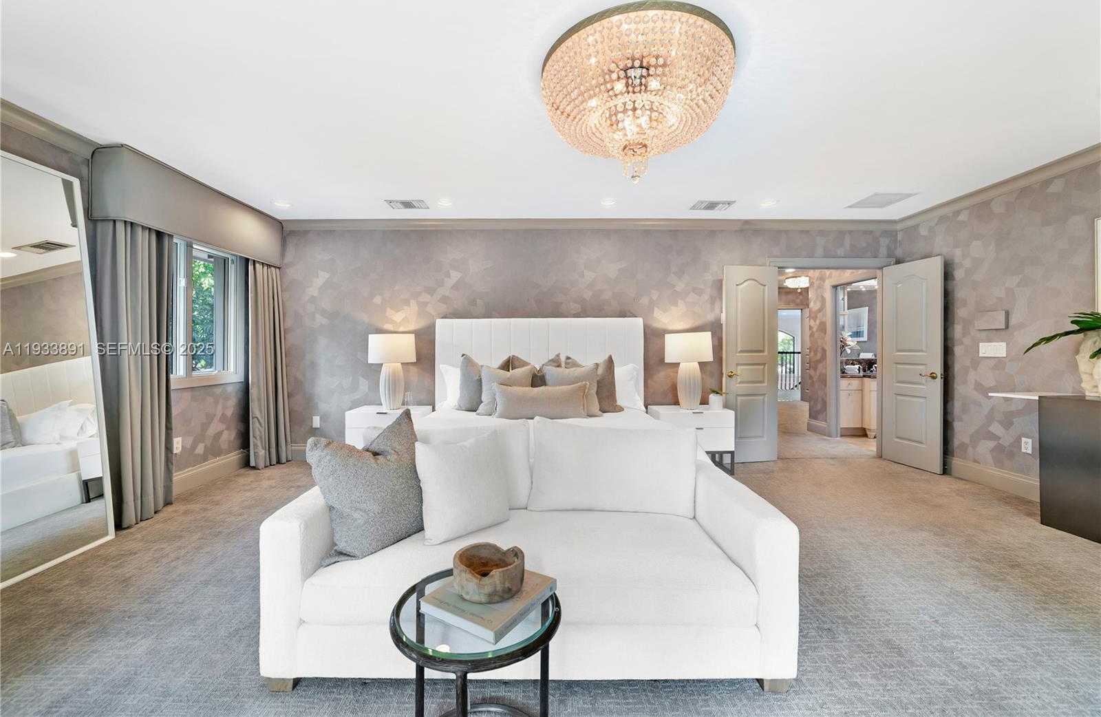 Small Image of 5077 NORTH BAY RD, Miami Beach Number 17