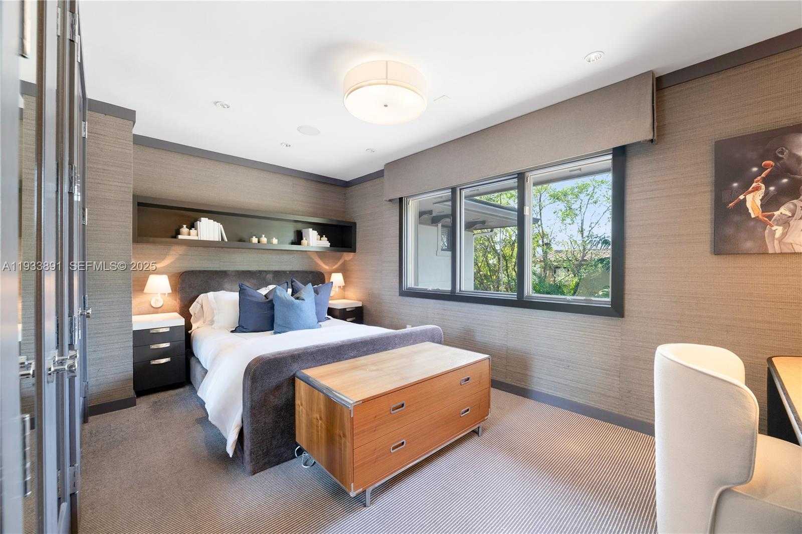 Small Image of 5077 NORTH BAY RD, Miami Beach Number 20