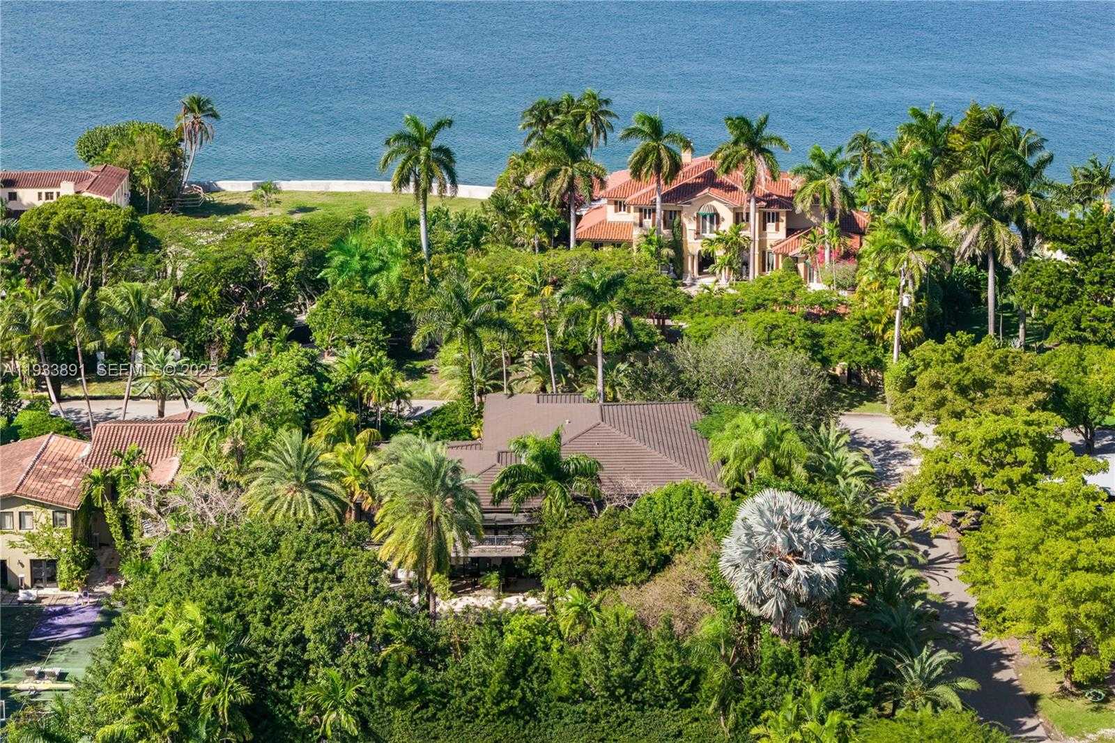 Small Image of 5077 NORTH BAY RD, Miami Beach Number 39