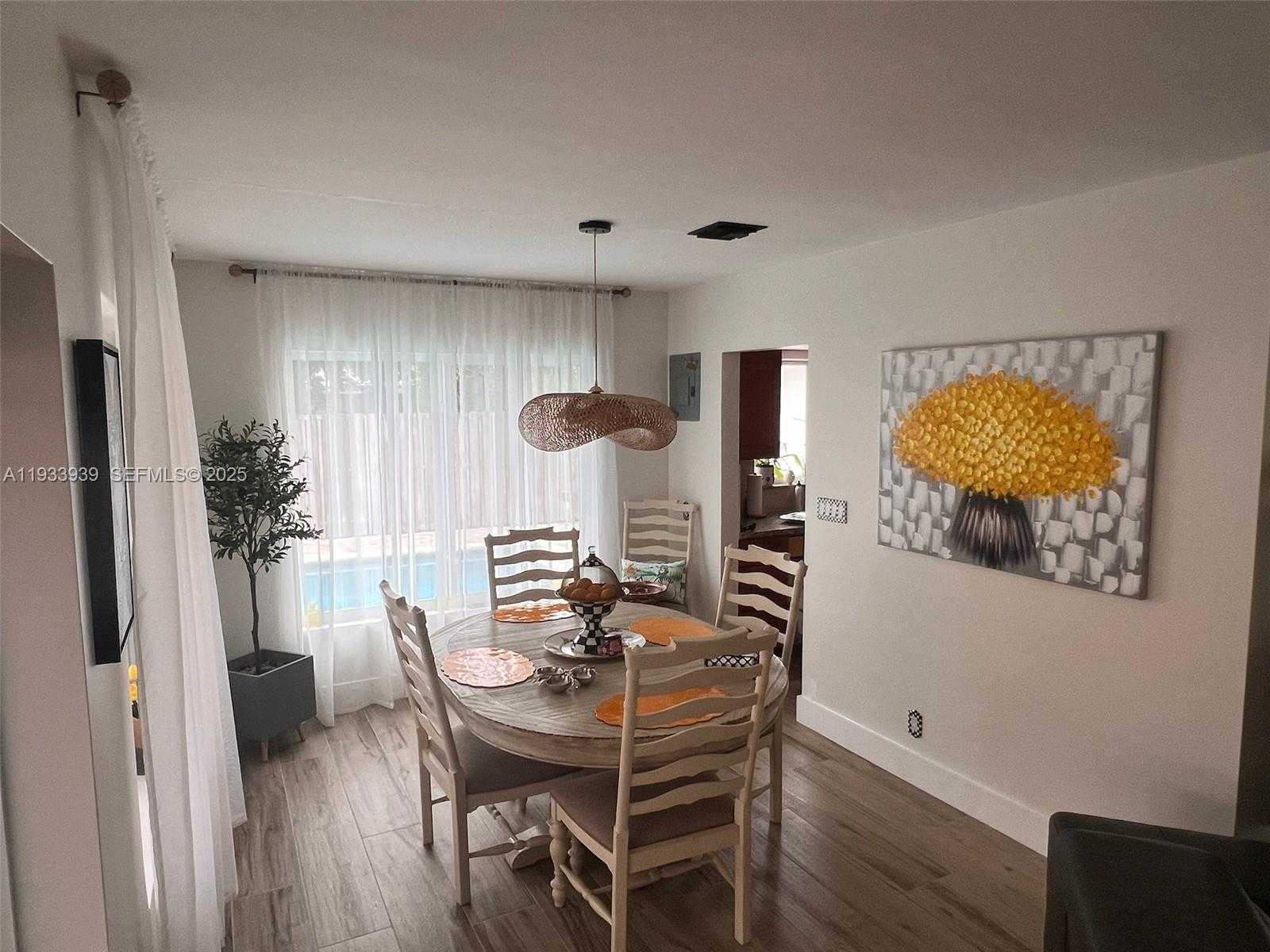 Small Image of 2156 NORTH EAST 18TH AVE, Wilton Manors Number 12