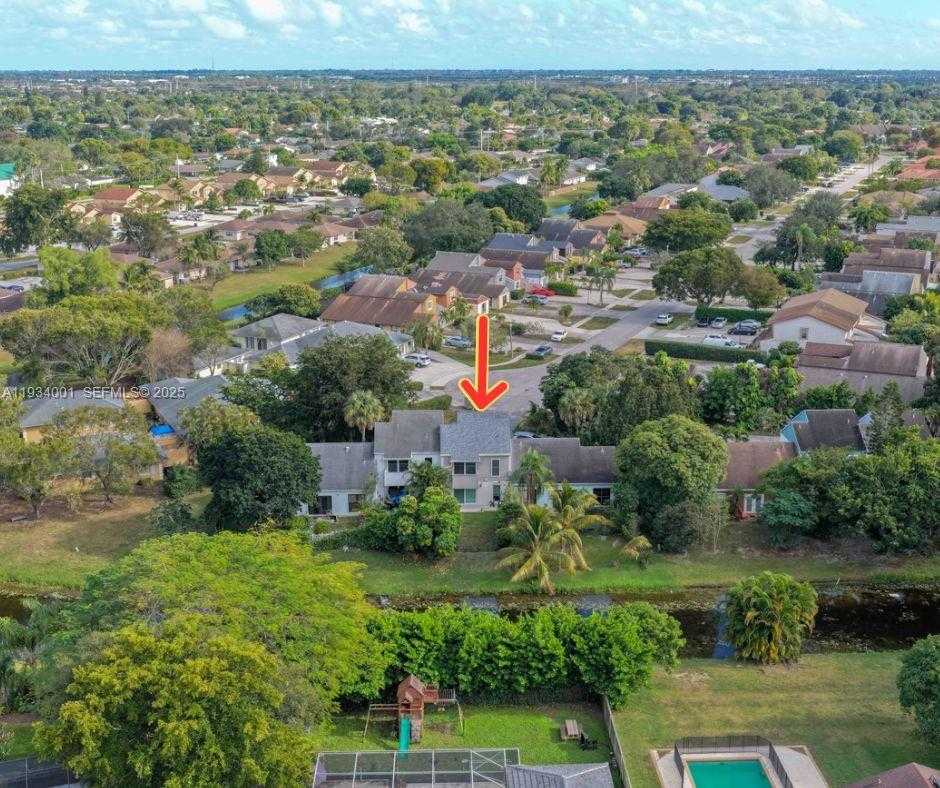 Small Image of Wellington Number 30