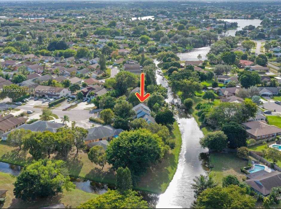 Small Image of Wellington Number 31