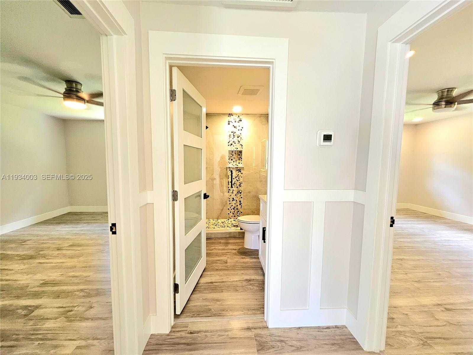 Small Image of 137 DOW LN, Fort Myers Number 13