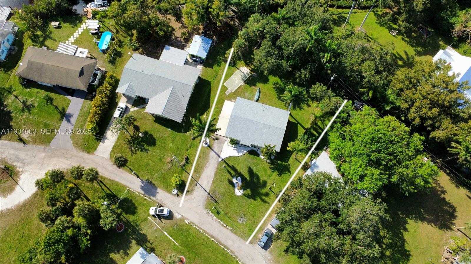 Small Image of 137 DOW LN, Fort Myers Number 40