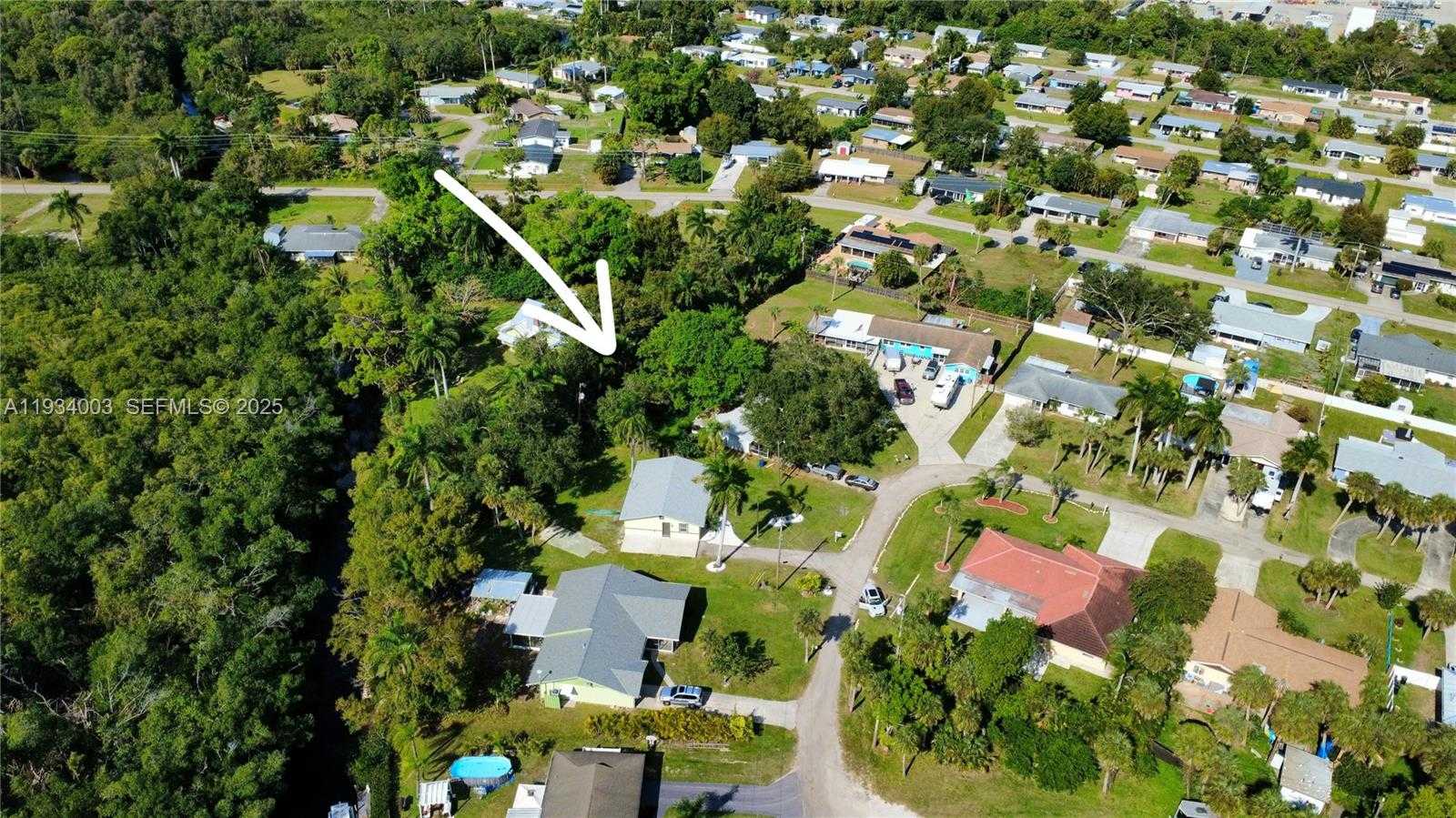 Small Image of 137 DOW LN, Fort Myers Number 41