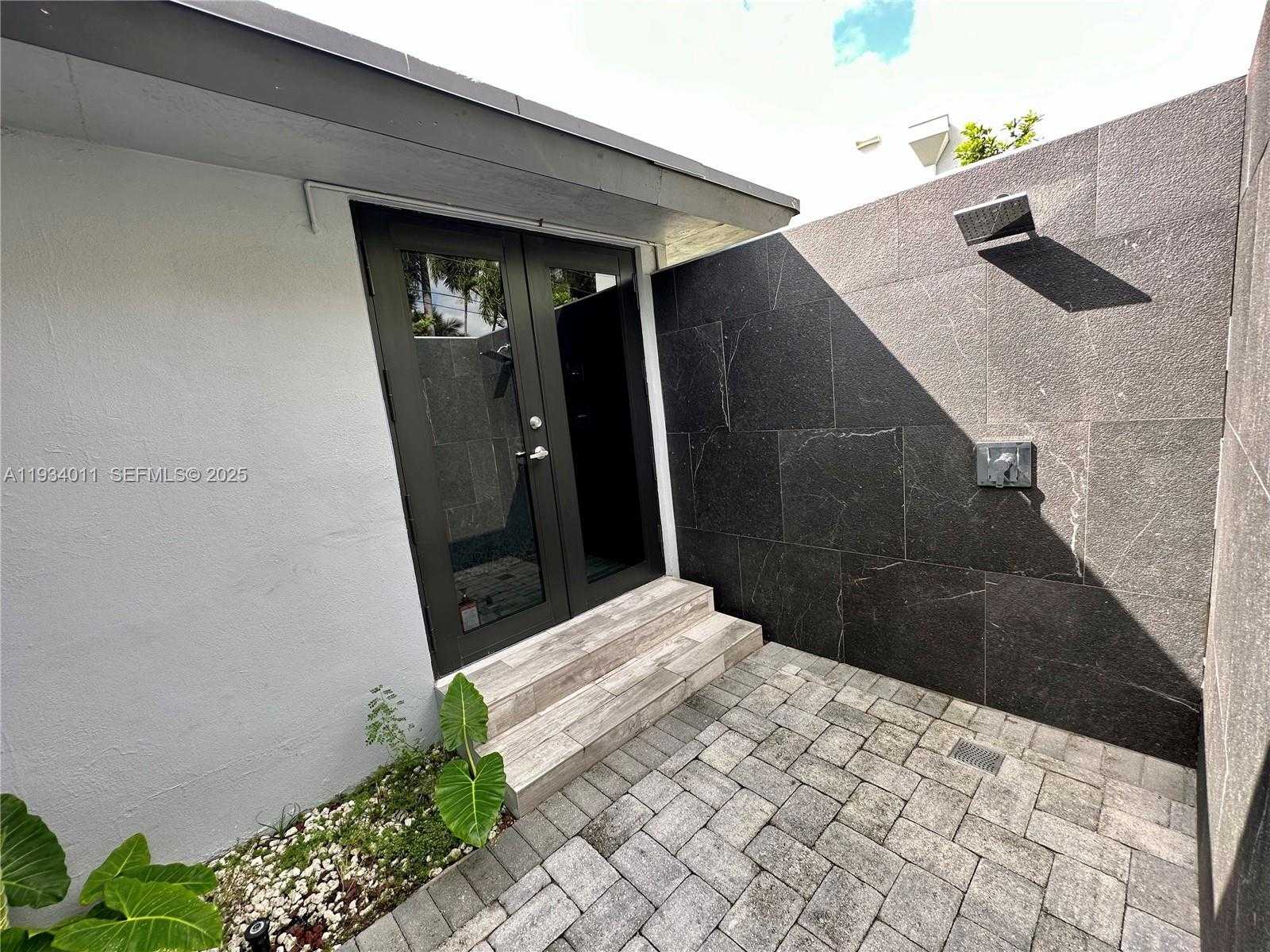 Small Image of 513 NORTH WEST 30TH ST, Wilton Manors Number 12
