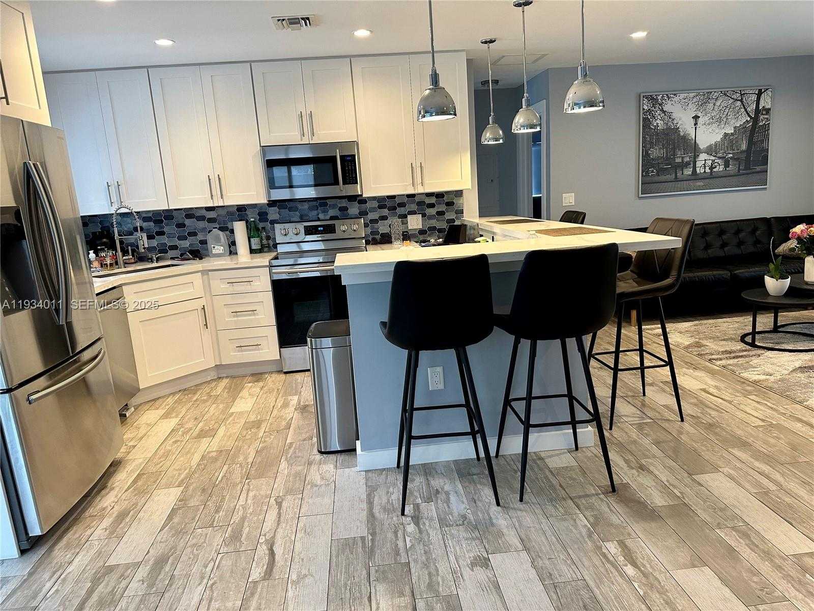 Small Image of 513 NORTH WEST 30TH ST, Wilton Manors Number 18