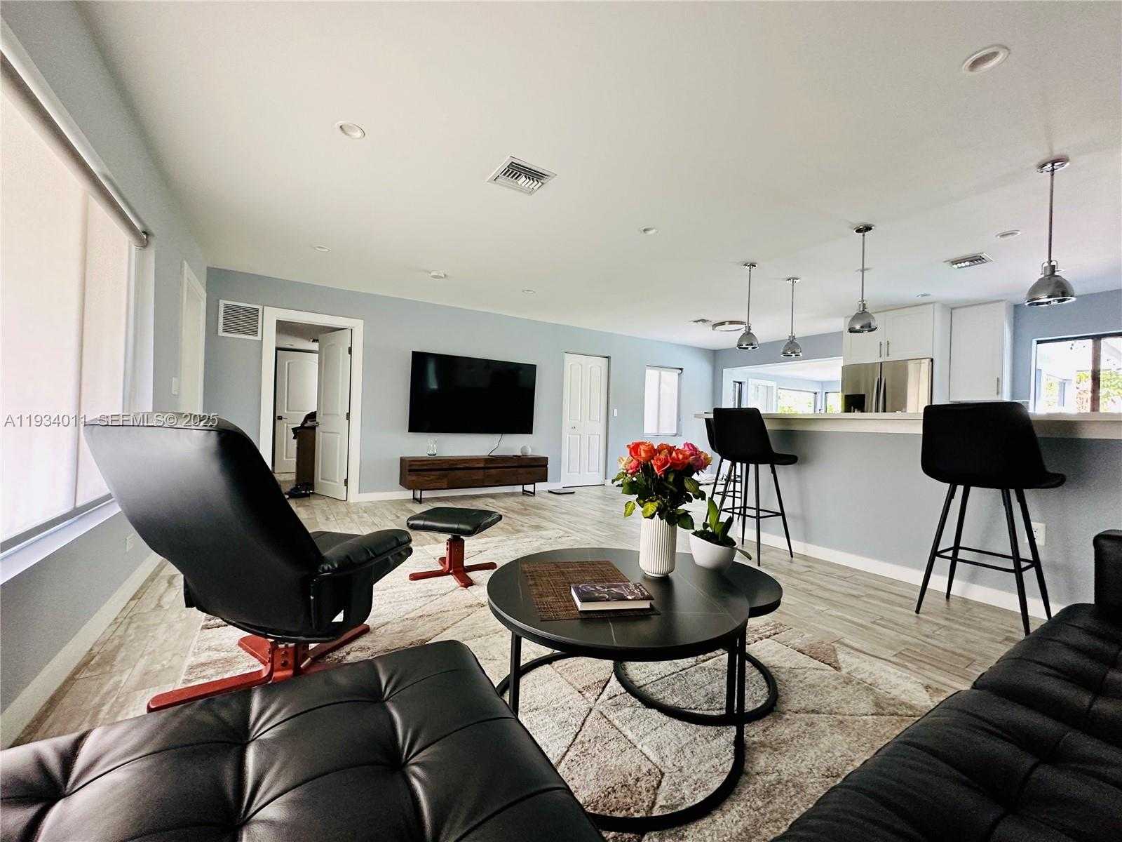 Small Image of 513 NORTH WEST 30TH ST, Wilton Manors Number 24